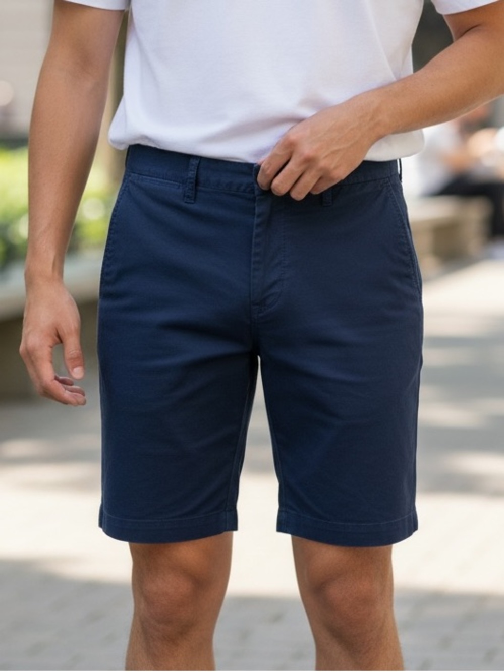 Tommy Hilfiger Chino Shorts Men's 32 Blue Zip Flat Front Pockets Inseam 9.75"